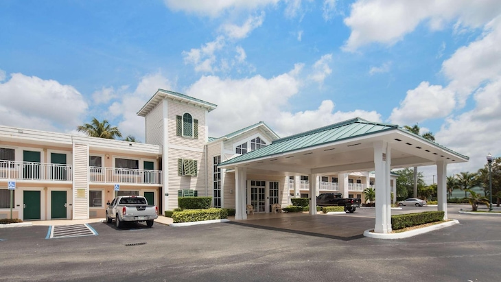 Gallery - Best Western Gateway to the Keys