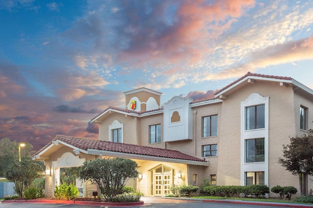 Gallery - Super 8 By Wyndham Austell Six Flags