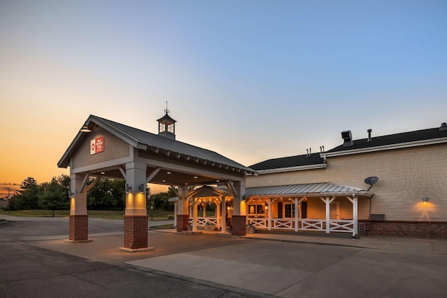 Gallery - Best Western Plus University Park Inn & Suites