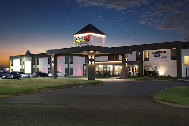 Gallery - Super 8 By Wyndham Wichita South