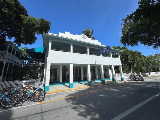 Gallery - Eden House