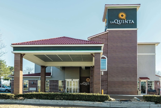 Gallery - La Quinta Inn & Suites By Wyndham Kansas City Airport