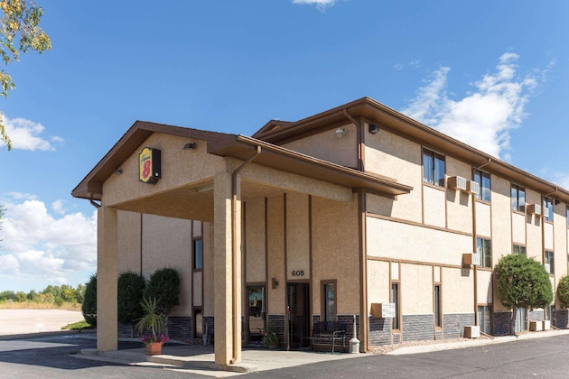Gallery - Super 8 By Wyndham Cos Hwy. 24 E Pafb Area