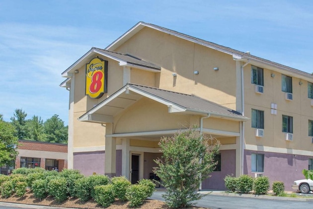 Gallery - Super 8 By Wyndham Charlottesville