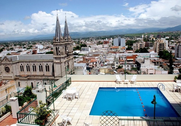 Gallery - Provincial Plaza