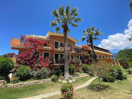 Gallery - Sunrise Inn Hotel