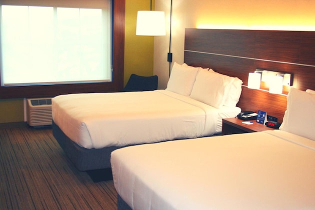 Gallery - Holiday Inn Express Hotel & Suites Marina - State Beach Area By Ihg