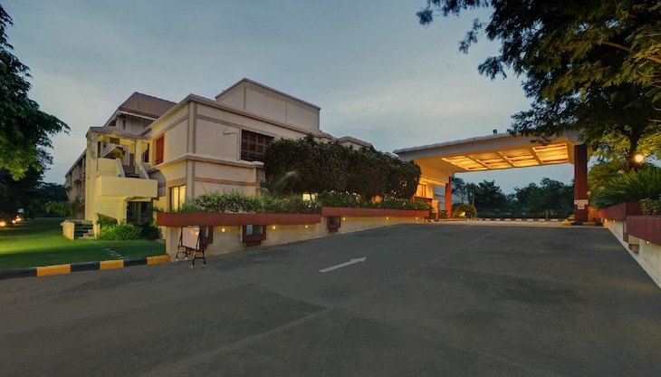 Gallery - The Ummed Ahmedabad Airport