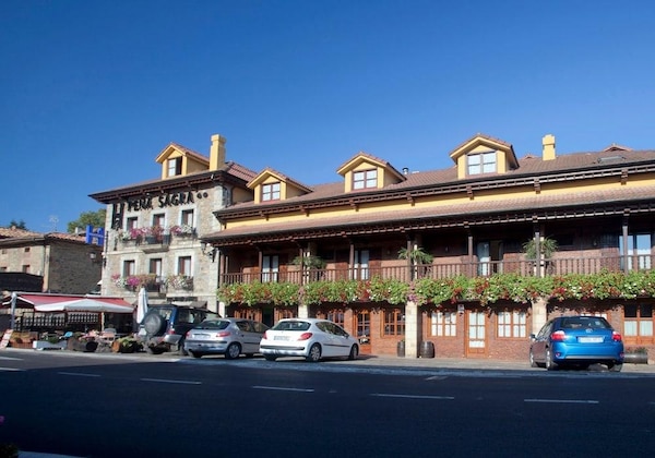 Gallery - Hosteria Peña Sagra