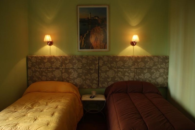 Gallery - Gran Via 63 Rooms