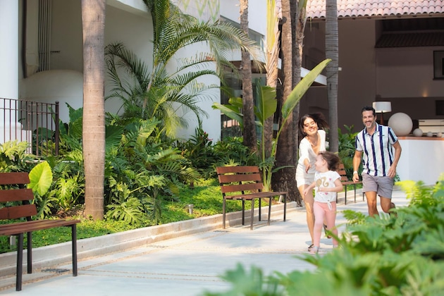 Gallery - Buenaventura Grand Hotel & Great Moments - All Inclusive