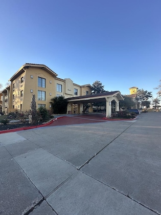 Gallery - Super 8 By Wyndham - The Woodlands North