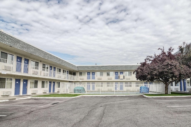 Gallery - Motel 6 Coeur D'alene