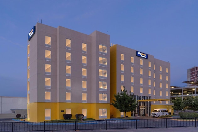 Gallery - City Express By Marriott Chihuahua