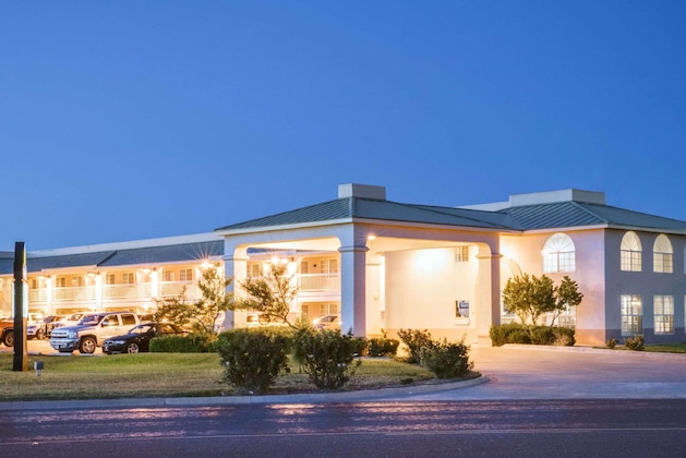 Gallery - Days Inn By Wyndham Fort Stockton