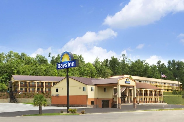 Gallery - Days Inn by Wyndham Fultondale