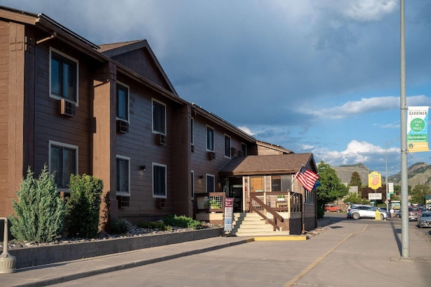 Gallery - Super 8 By Wyndham Gardiner Yellowstone Park Area
