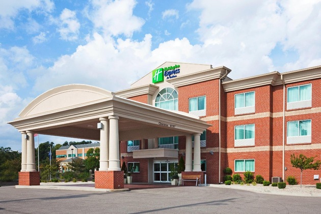 Gallery - Holiday Inn Express Hotel & Suites Cincinnati Se Newport By Ihg