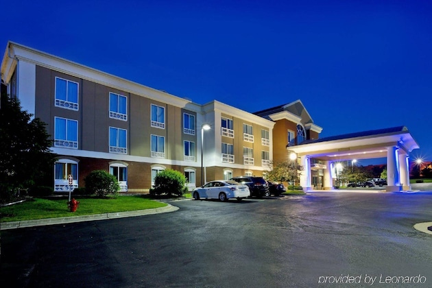Gallery - Holiday Inn Express Hotel & Suites Grand Rapids-North By Ihg