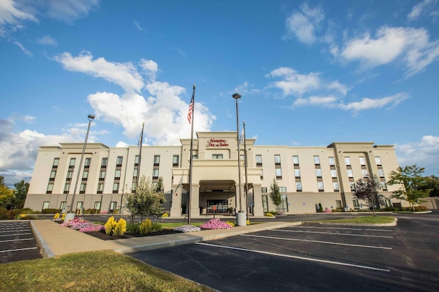 Gallery - Hampton Inn & Suites