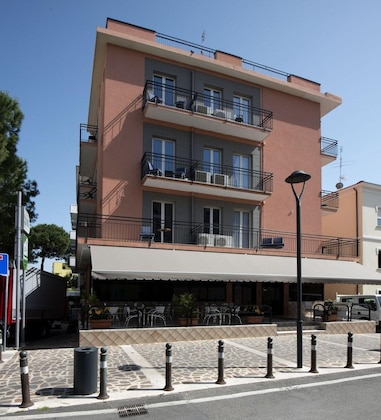Gallery - Hotel Scarlet