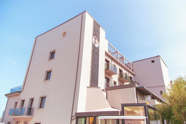 Gallery - Ferretti Beach Hotel
