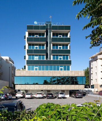 Gallery - Best Western Maison B Hotel