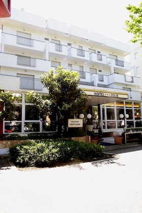 Gallery - New Hotel Jolie
