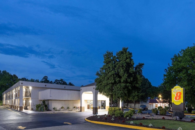 Gallery - Super 8 By Wyndham Williamsburg Historic Area