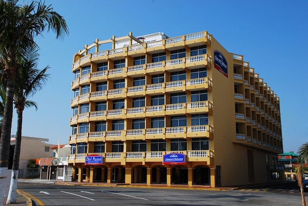 Gallery - Howard Johnson By Wyndham Veracruz
