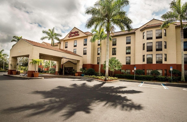 Gallery - Hampton Inn & Suites Fort Myers Beach