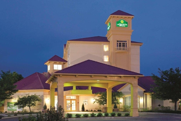 Gallery - Hampton Inn Colorado Springs Airport