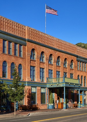 Gallery - Hotel Jerome, Auberge Resorts Collection