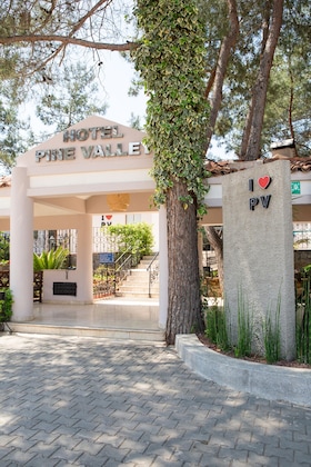 Gallery - Hotel Pine Valley