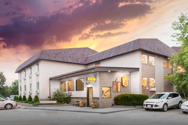 Gallery - Super 8 By Wyndham Buffalo