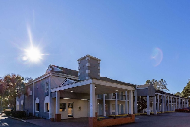 Gallery - Days Inn By Wyndham Columbia