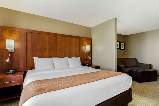 Gallery - Comfort Suites North