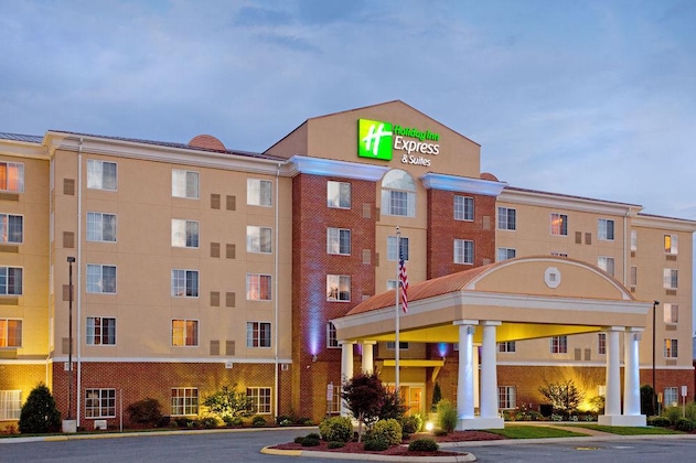 Gallery - Holiday Inn Express Petersburg By Ihg