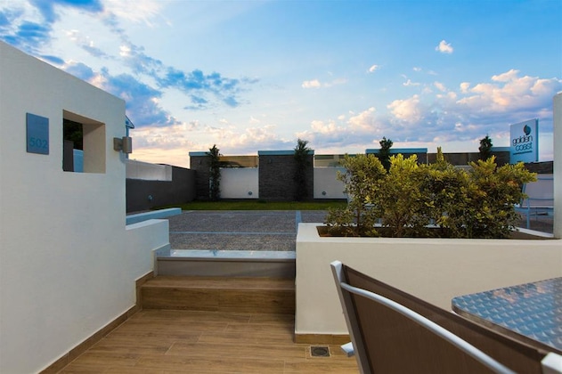 Gallery - Golden Coast Apartments