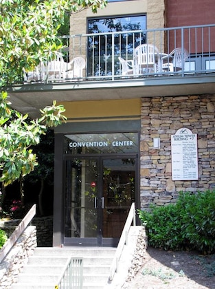 Gallery - River Terrace Resort & Convention Center