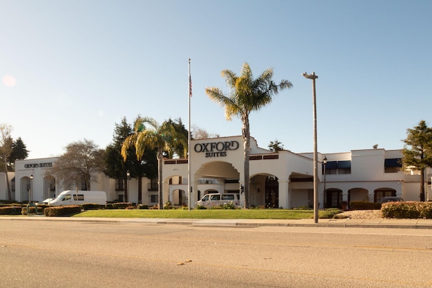 Gallery - Oxford Suites Pismo Beach