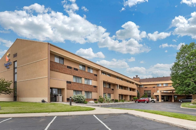 Gallery - Comfort Inn Lansing