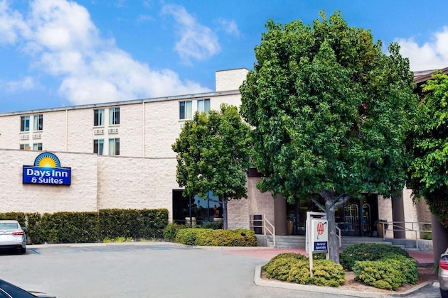 Gallery - Days Inn & Suites By Wyndham Fullerton