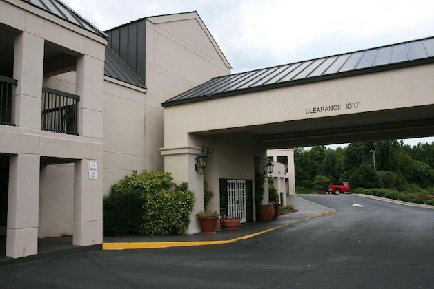 Gallery - Travelodge By Wyndham Roanoke