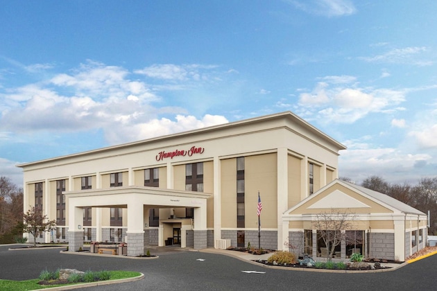 Gallery - Hampton Inn Groton
