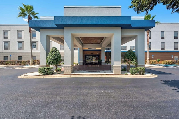 Gallery - Hampton Inn & Suites Pensacola I-10 North At University Town Plaza
