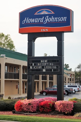 Gallery - Howard Johnson By Wyndham Greensboro Near The Coliseum