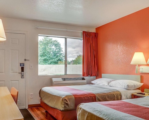 Gallery - Motel 6 Portland Central
