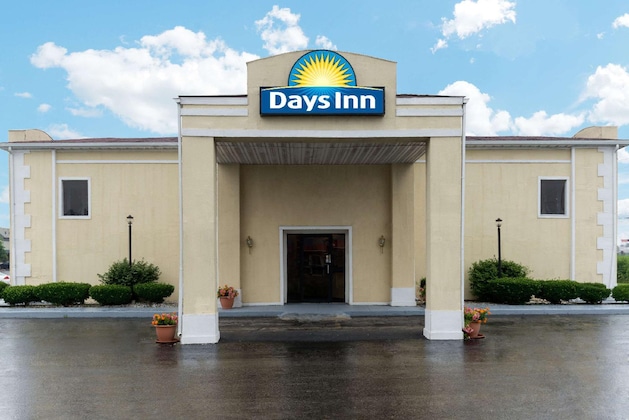 Gallery - Days Inn By Wyndham Indianapolis East Post Road