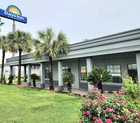 Gallery - Days Inn By Wyndham Lake Charles